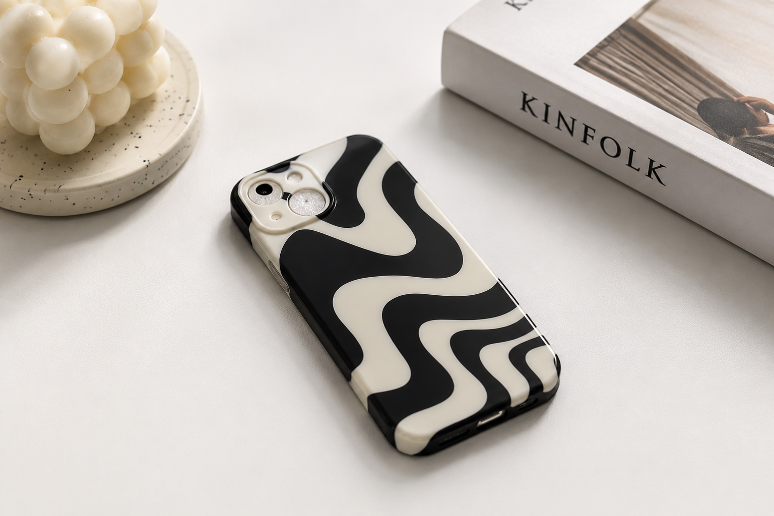 Monochrome Psychedelic Wave Case