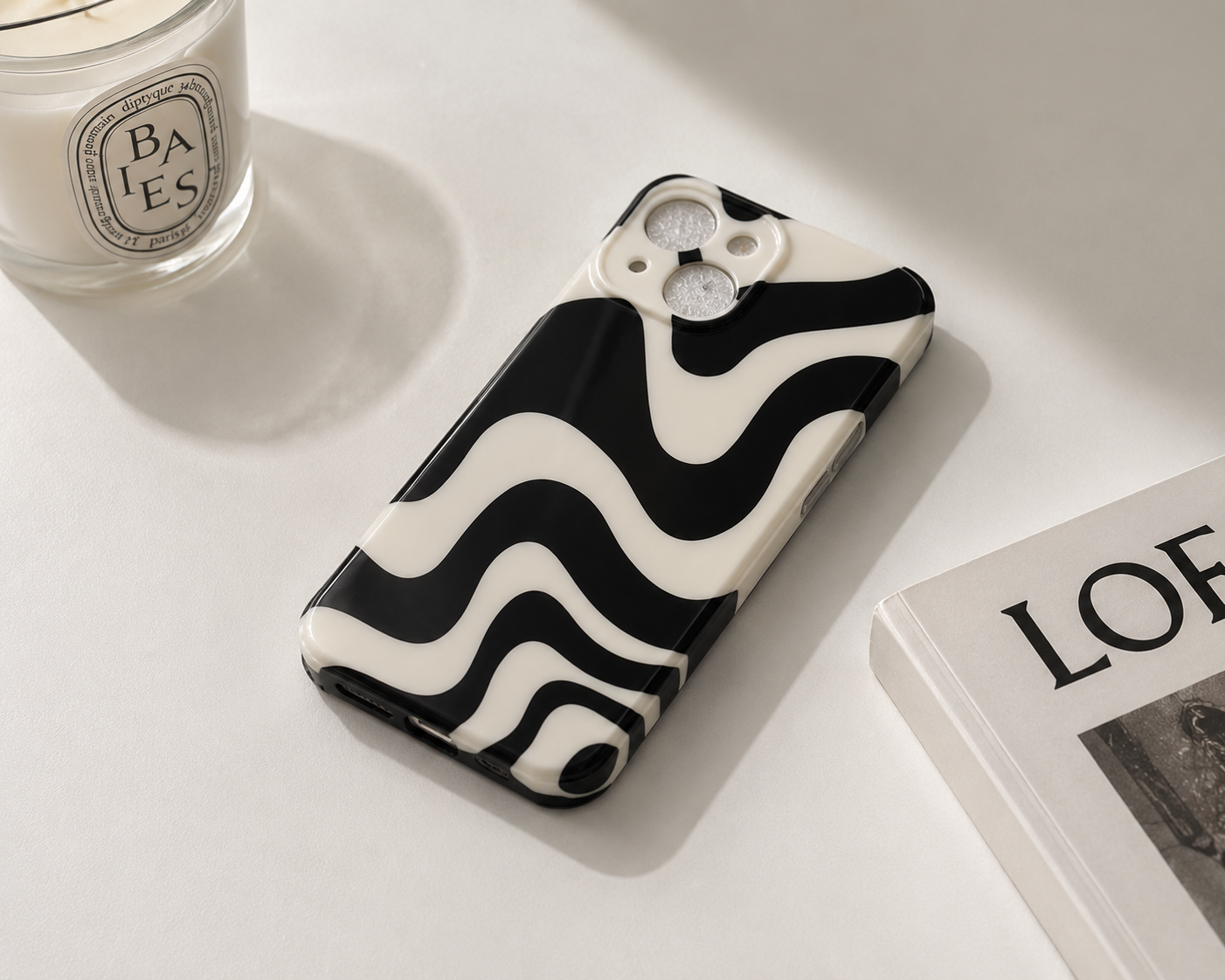 Monochrome Psychedelic Wave Case
