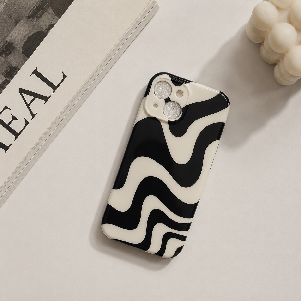 Monochrome Psychedelic Wave Case